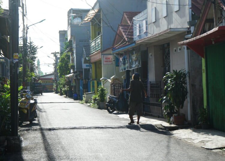 Cuaca Tak Menentu, Siang Panas Terik Sore Hujan Deras, Banyak Warga Mulai Terserang Penyakit 46 DSC05488