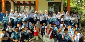 KKN Prestasi Gel. 114 di Kelurahan Tamalanrea melakukan Proker Edukasi K3 JA-KEMAS (Jajanan Aman & Kenali Bahan Kimia di Sekolah)