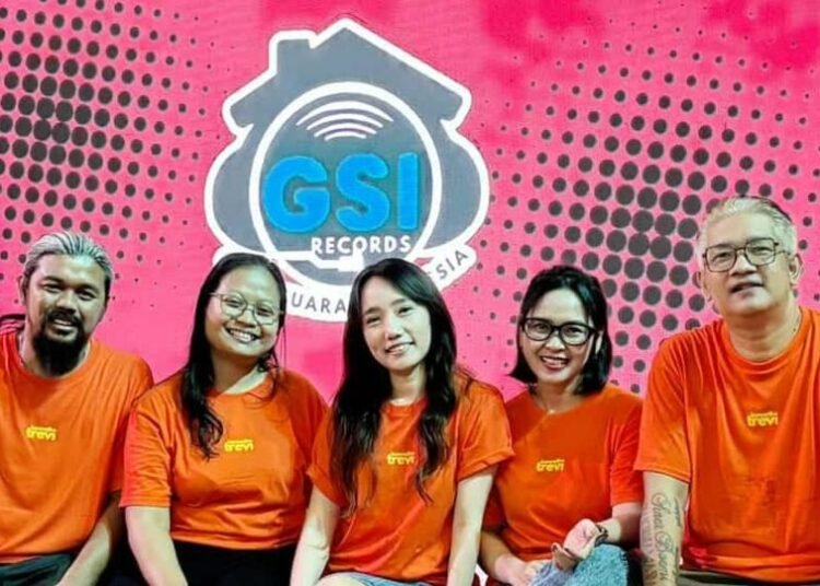 NPSCORP Deklarasikan Peralihan Program Superkids dan Superpops ke GSI Records dan Superkids Records 46 Rulli Aryanto, Pemilik NPSCORP bersama para pemilik label di bawah naungannya. (Dok. Istimewa)