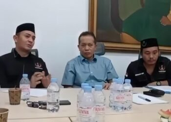 Suasana rapat Perisai Syarikat Islam saat pembentukan Koperasi Perisai SI. (Dok. Istimewa)