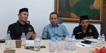 Suasana rapat Perisai Syarikat Islam saat pembentukan Koperasi Perisai SI. (Dok. Istimewa)