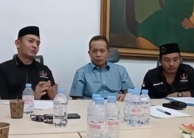 Suasana rapat Perisai Syarikat Islam saat pembentukan Koperasi Perisai SI. (Dok. Istimewa)
