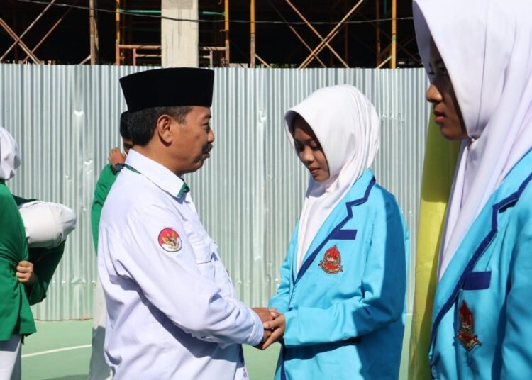 Kepala MTsN 6 Bantul Berikan Ucapan Selamat kepada Ketua OSIM Baru Masa Bakti 2025/2026 46 MTsN 6 Bantul
