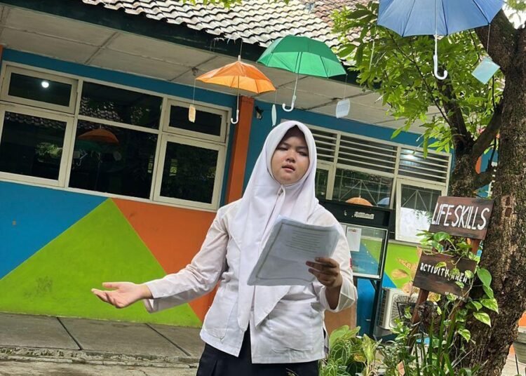 Putri Siswa IX F MTsN 6 Bantul Raih Juara 3 Lomba Puisi “Samudra Hikmah Santri Matsanaba 46 MTs N 6 Bantul