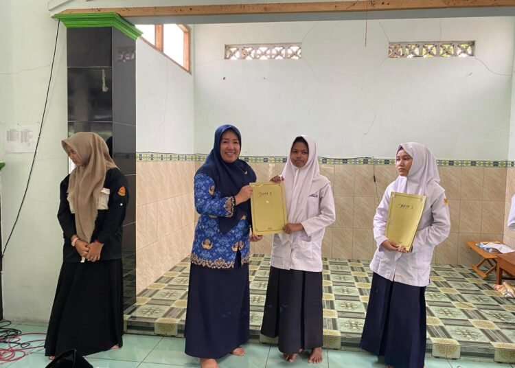 Siswa Kelas 9B MTsN 6 Bantul Raih Juara 3 Lomba Kaligrafi dalam Semarak Hari Santri Matsanaba 46 MTsN 6 Bantul