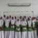 Farida Latih Paduan Suara Kelas IXF untuk Lomba Hari Santri 57 Hari Santri