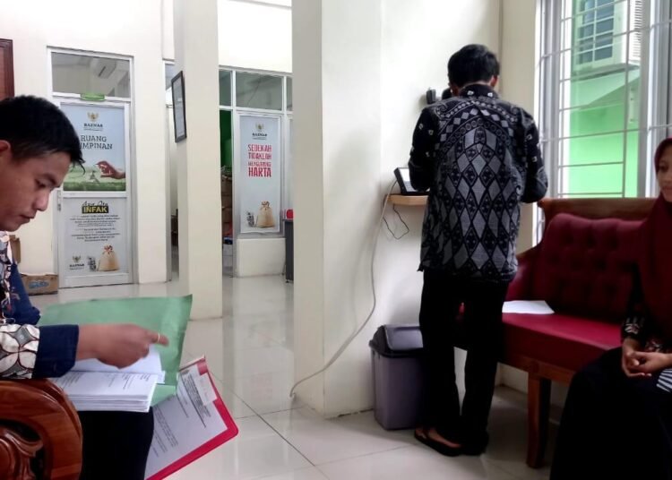 Ketua UPZ MTsN 6 Bantul Serahkan Proposal Beasiswa Siswa Berprestasi ke Baznas Bantul 46 MTsN 6 Bantul