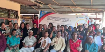 Mahasiswa KKN Unhas Gel. 114 melakukan penegenalan mikrokontroller di dea kampale