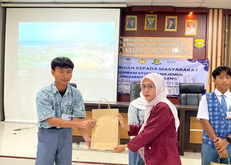 Sosialisasi Akad Tabarru’ untuk Meningkatkan Inklusi Keuangan Syariah di SMA Negeri 6 Kota Serang 46 IMG 20251024 WA0029 1