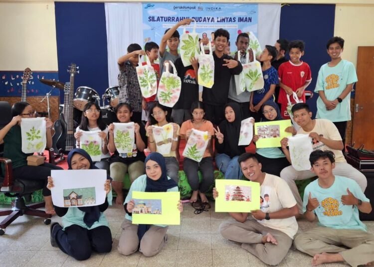 Pemuda Lintas Iman Hadirkan Keindahan Toleransi Melalui Silaturahmi Budaya di Panti Asuhan Mandiri 46 IMG 20251025 WA0017