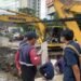 Kemacetan di Jalan Malmipah, Makassar Akibat Proyek Pergantian Selokan Lama ke Selokan Beton 55 Kemacetan di Jalan Malmipah