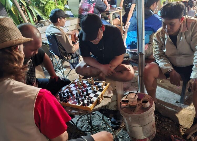 Skakmat di Tengah Ngopi: Malam Jumat Jadi Ajang Adu Strategi di Ethnik Kopi 46 IMG 20251030 WA0071