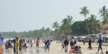 Pantai Pasir Putih Anyer