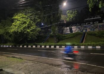 Senandung Jalan Basah di Srengseng Sawah: Sepi, Dingin, dan Tetap Bergerak 47 Srengseng Sawah