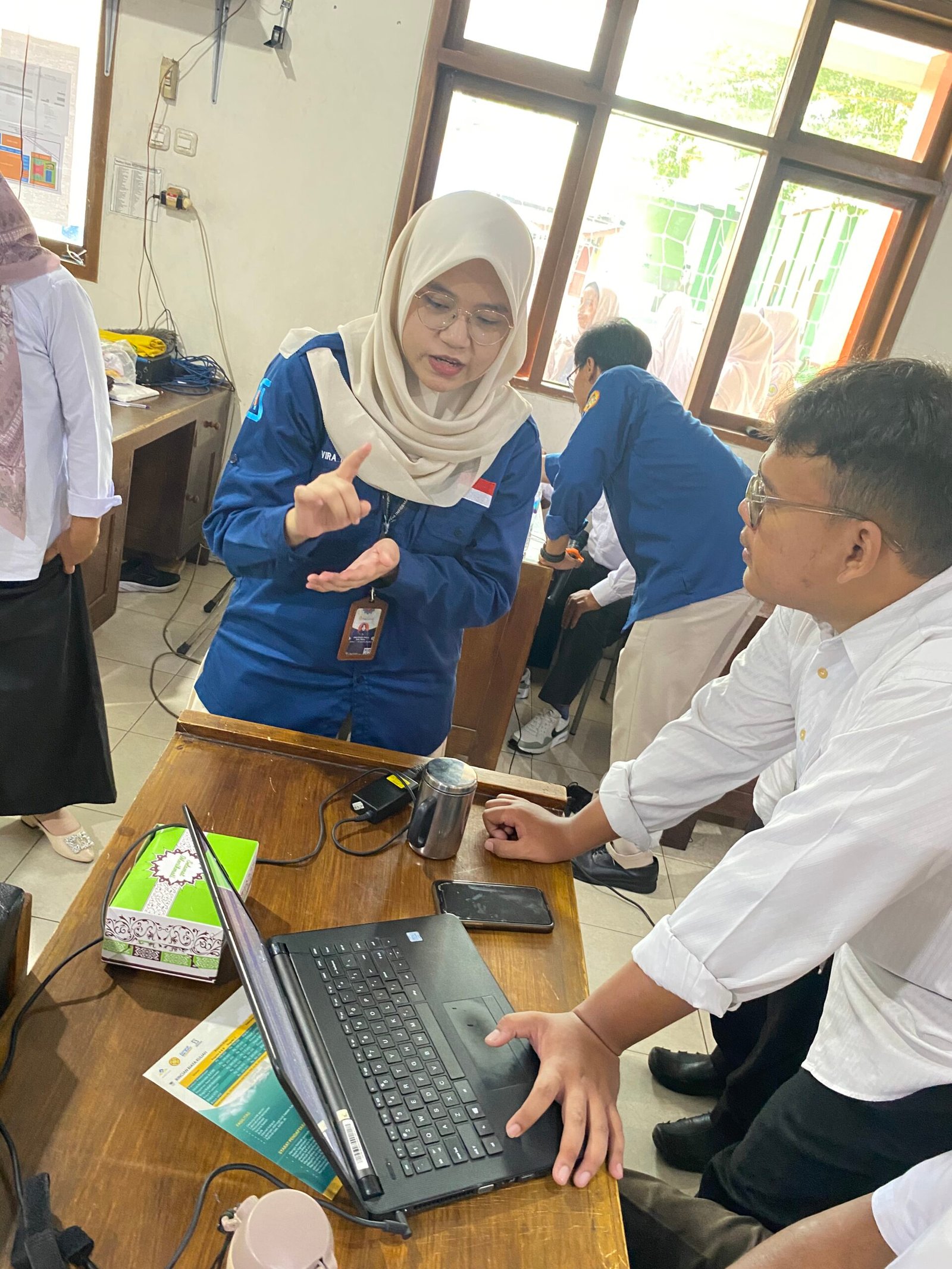 Inovasi Evaluasi Pembelajaran, Dosen UNPAM Serang Gelar Workshop Otomatisasi Penilaian di SMK 1 Pasundan Kota Serang 48 IMG 0376 scaled