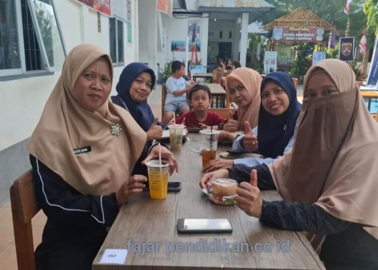 Lebih dari 200 pengunjung hadir menikmati aneka produk UMKM lokal, dari makanan tradisional, minuman segar, hingga camilan inovatif