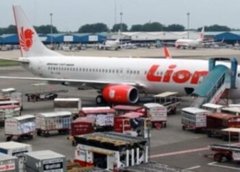 Kasus Diskriminasi PT Lion Express: Denda Rp 3 Miliar Ditangguhkan, Munculkan Pertanyaan Soal Kepastian Hukum 46 Ilustrasi maskapai lion air