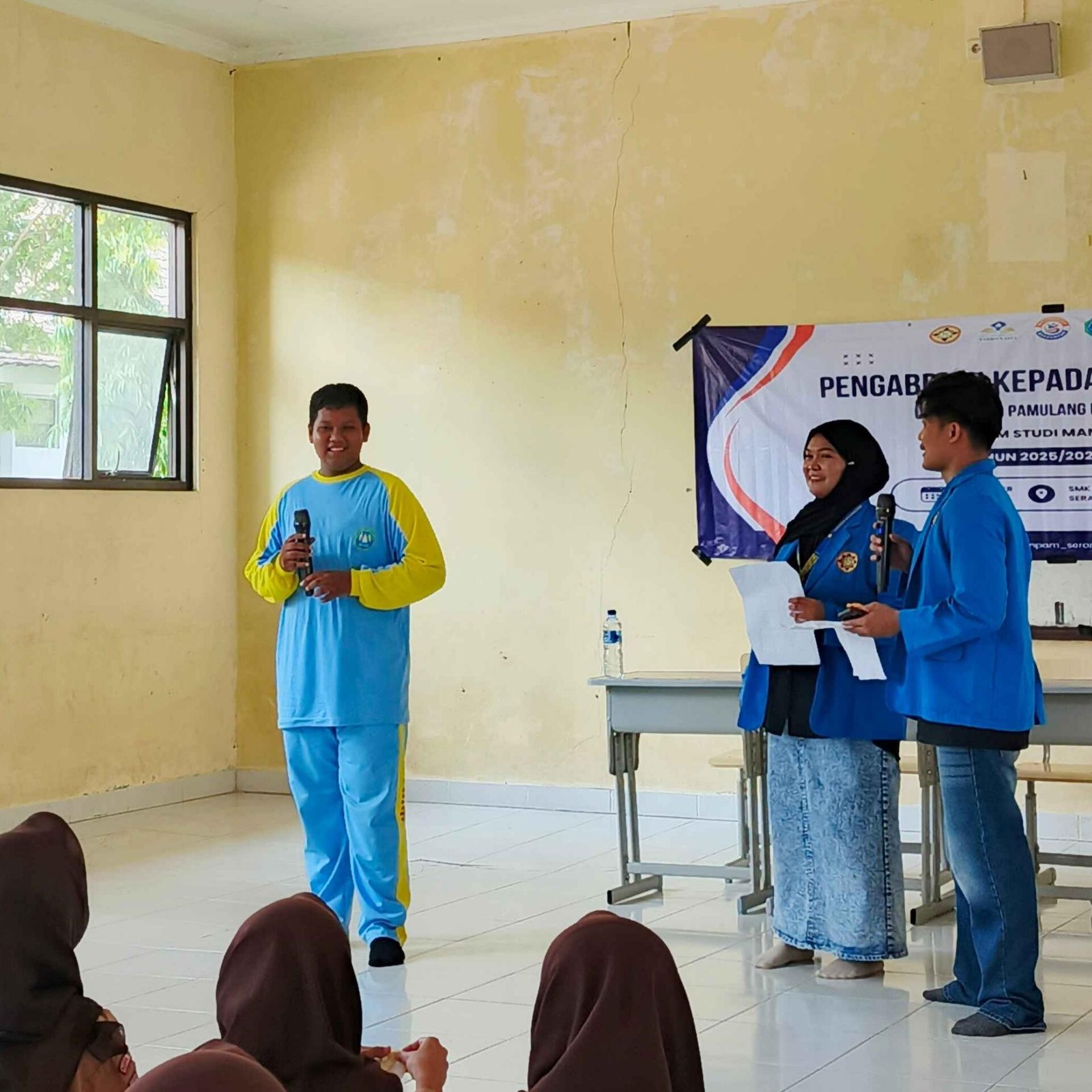 PKM Mahasiswa Universitas Pamulang Kampus Serang "Literasi Keuangan untuk Pelajar SMKN 7 Kota Serang dalam Membangun Budaya Finansial yang Sehat 48 IMG 20251027 123848