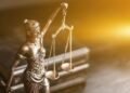Benturan Hukum Adat dan Hukum Pidana Indonesia: Antara "Keadilan Komunitas dan Kepastian Hukum" 47 hukum