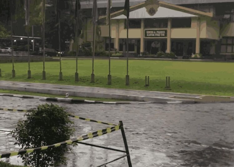 Pagi Panas, Sore Hujan Deras: Cermin Dinamika Alam dan Manusia 46 hujan