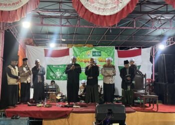 Semangat di Tengah Hujan: Mahasiswa KKN Reguler 85 UIN Walisongo Posko 37 Ikuti Pengajian Umum Selapanan NU di Desa Kedungboto 46 IMG 6238