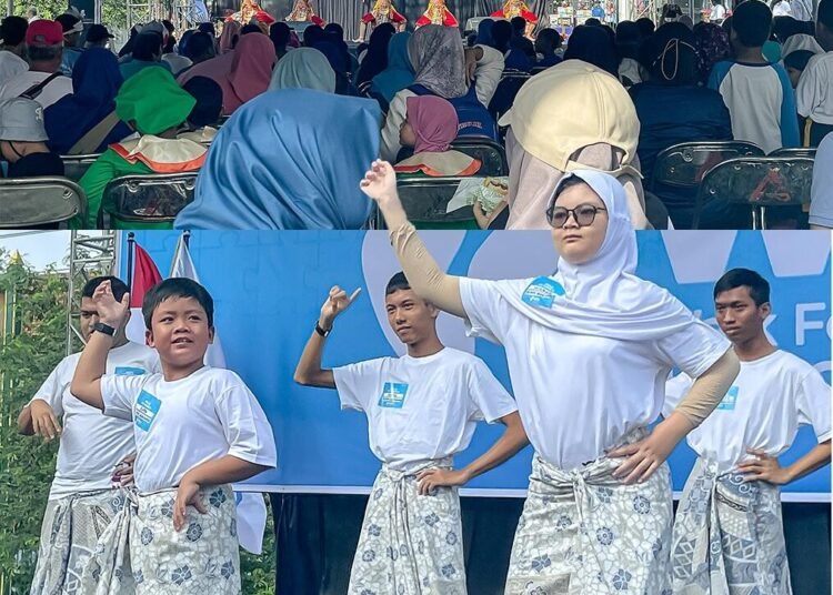 Junior Chamber International JCI Solo menggelar kegiatan Walk For Autism yang bertemakan Step 7