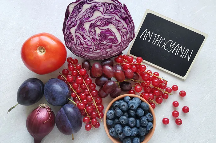 Rahasia di Balik Warna Ungu pada Makanan: Apa Itu Antosianin? 46 Mengenal Antosianin Senyawa Bermanfaat dalam Buah dan Sayur.jpg