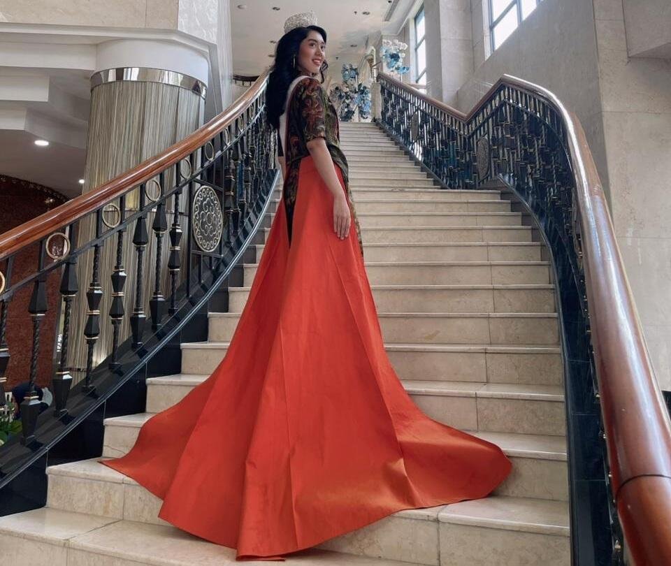 Nayyara Azarine Ajak Remaja Lestarikan Batik di Hari Batik Nasional 3 Nayyara Azarine Farrashila