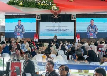 Otoritas Jasa Keuangan OJK menggandeng Bank Jateng dan Pemerintah Kabupaten Karanganganyar suk 2