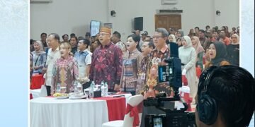 Otoritas Jasa Keuangan OJK terus berupaya untuk meningkatkan literasi keuangan terkhusus bagi
