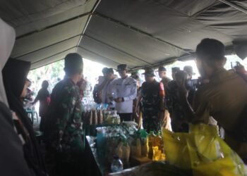 TMMD ke-126 Kodim 0601/Pandeglang Resmi Dibuka, Dimeriahkan dengan Bazar UMKM dan Pengobatan Gratis 48 WhatsApp Image 2025 10 08 at 17.20.13 1c37bfb8