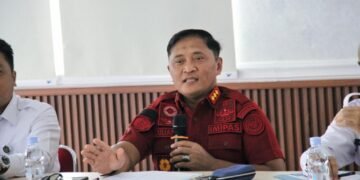 Julianto Budhi Prasetyono, memimpin briefing perdana bersama seluruh jajaran aparatur sipil negara (ASN) di Aula Lapas Bengkulu, Kamis (9/10).