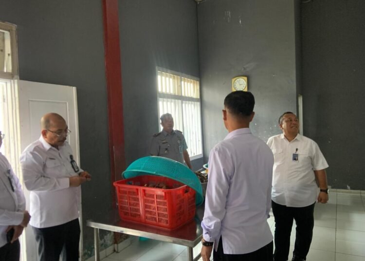 Rutan Bengkulu Terima Kunjungan Kerja Inspektur Wilayah 1 46 WhatsApp Image 2025 10 13 at 15.31.43