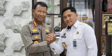 Kalapas Bengkulu Julianto Budhi Prasetyono bersilaturahmi ke Polresta Bengkulu, disambut Kapolresta Kombes Pol. Sudarno untuk perkuat sinergi penegakan hukum.