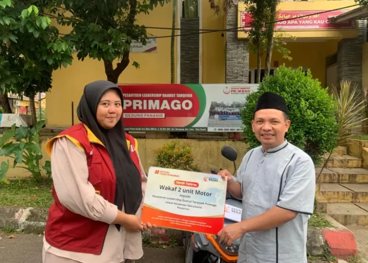 Wakaf Kendaraan Operasional Gerakan Ayo Peduli Sesama