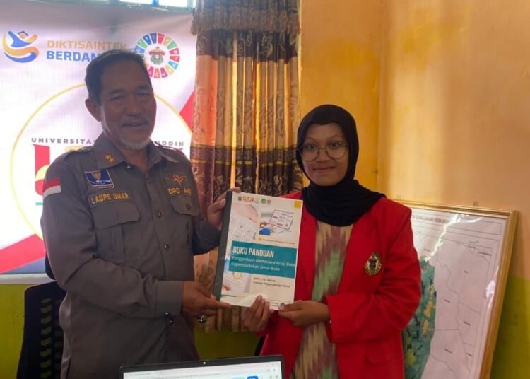 Mahasiswa KKN Tematik Gelombang 114 Unhas Desa Buae Kembangkan Dashboard Digital untuk Sistem Arsip Data Kependudukan 46 WhatsApp Image 2025 10 24 at 13.05.16 a1cc0fef
