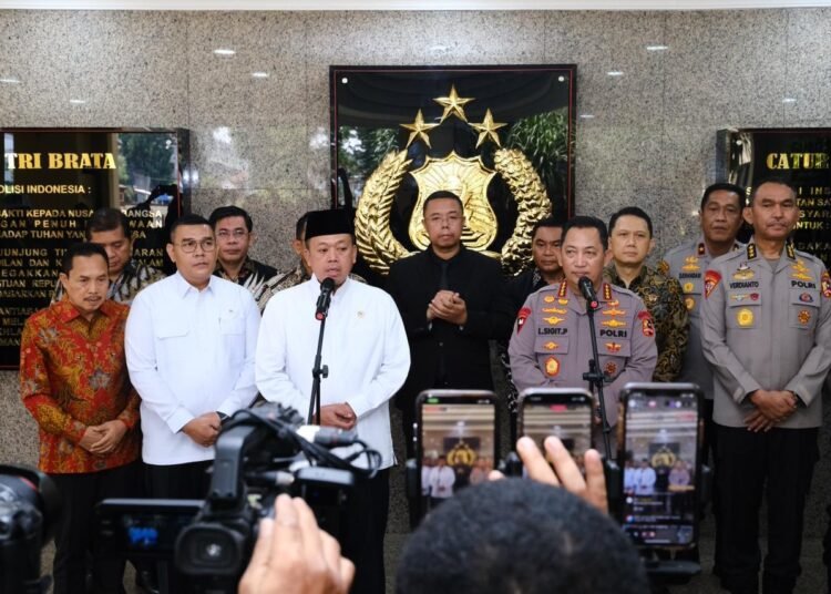 Setahun Menteri Nusron: Selesaikan 3.019 Kasus Pertanahan, Cegah Kerugian Rp9,67 Triliun 46 Setahun Menteri Nusron: Selesaikan 3.019 Kasus Pertanahan, Cegah Kerugian Rp9,67 Triliun
