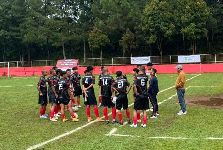 R2B Legend FC Perkasa di Liga 4 Piala Gubernur Jawa Barat 2025, Bekuk Progresif Indonesia FC dengan Skor Meyakinkan!! 48 R2B Legend FC