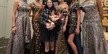 Michelle Liu Tampilkan Koleksi “Royal Heritage Twist” di Milan Fashion Night 2025 1 Michelle Liu Tampilkan Koleksi “Royal Heritage Twist” di Milan Fashion Night 2025