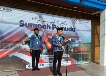 Selamat Hari Sumpah Pemuda Ke-97, Upacara Berjalan Khidmat di Halaman Kantor Pertanahan Kabupaten Asahan 47 Selamat Hari Sumpah Pemuda Ke-97, Upacara Berjalan Khidmat di Halaman Kantor Pertanahan Kabupaten Asahan