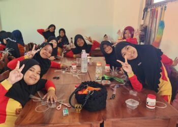 Pengelolaan Sampah Plastik di Sekolah Dasar