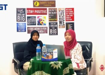 Mahasiswa Ilmu Komunikasi Ciptakan Podcast “MIST Talk” untuk Promosikan Program S2 MIST UMSIDA 46 Podcast