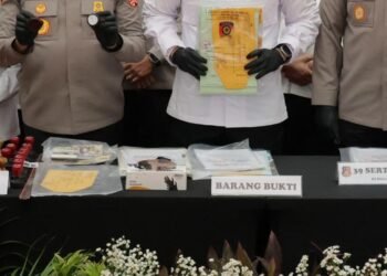 c226d2ff 66d7 4d07 8879 b0ffb7f25395