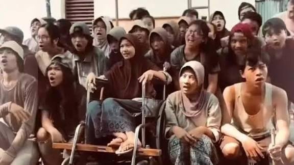 Kekuatan Visual dan Suara dalam Pementasan Teater Quantum: seperti di dalam Atmosfer 46 Poto sesi latihan teater quantum