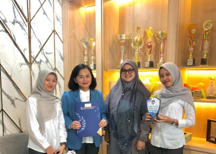 Mahasiswa Magang UPGRIS Pegadaian Cabang Depok Semarang 46 Magang