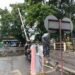 palang parkir pasar antri