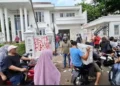 penjarahan massa di rumah Legislator