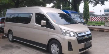 sewa hiace jakarta