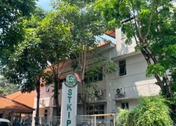 STKIP Al Hikmah Surabaya