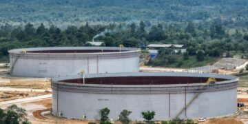 Tangki Raksasa Lawe-Lawe